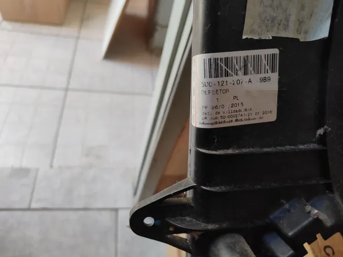 defletor/carenagem do conjunto da ventoinha do radiador Volkswagen