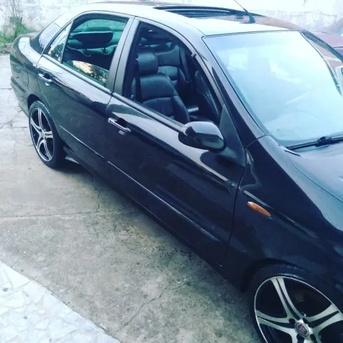 Fiat Marea HLX 2.4 MPI 20V 4P Mec. 2002