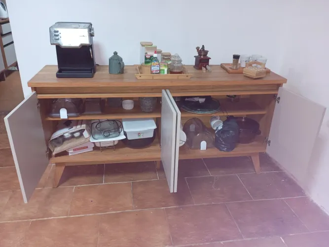 Buffet de 4 portas (1,58x0,42x0,77)