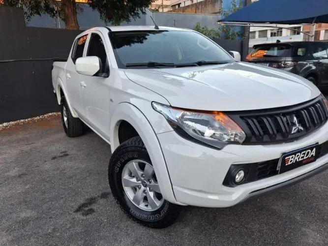 Mitsubishi L200 Triton Sport GL 2.4 Diesel 2024