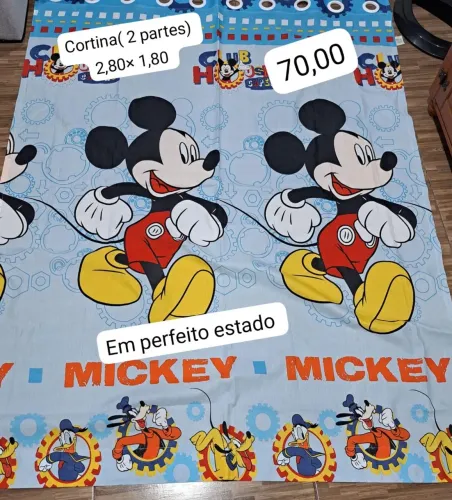 Cortina mickey 
