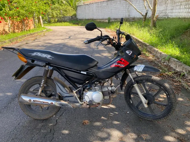 Vende-se Honda pop quitada, em dia no ponto para transferência 