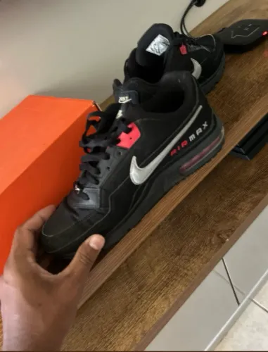 Tênis Nike air max tamanho 42