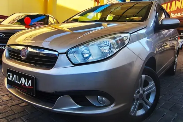 Fiat Grand Siena Attrac. 1.4 EVO F.flex 8V 2013