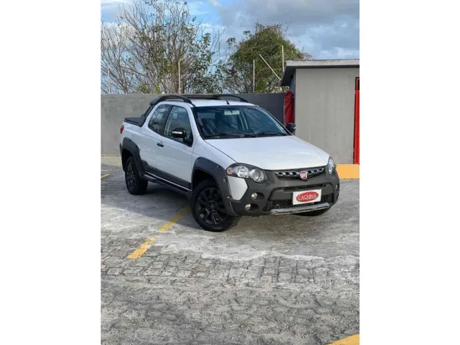 Fiat Strada Adventure1.8/ 1.8 Locker Flex CD 2016