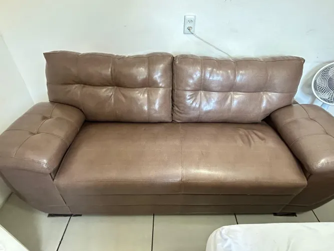 Sofá 2 lugares