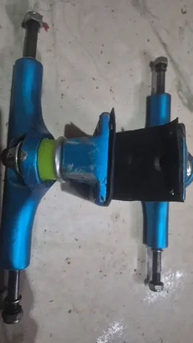 Truck skate importado marca ACE 144