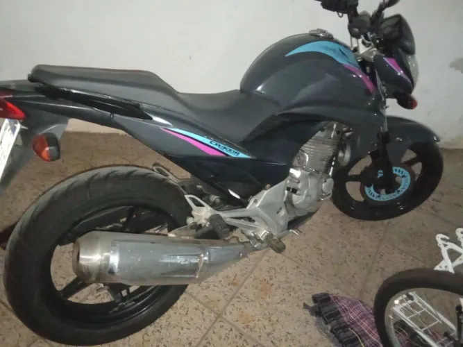 Linda cB 300r