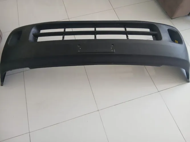 Para-choque KIA BONGO 2013/ 2023