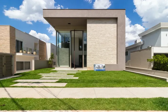 Casa nova com 4 suítes, piscina e vista no Condomínio Melville, Santana de Parnaíba
