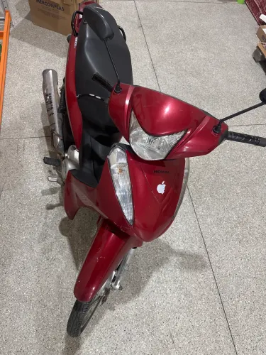 Biz 2015 Vermelha