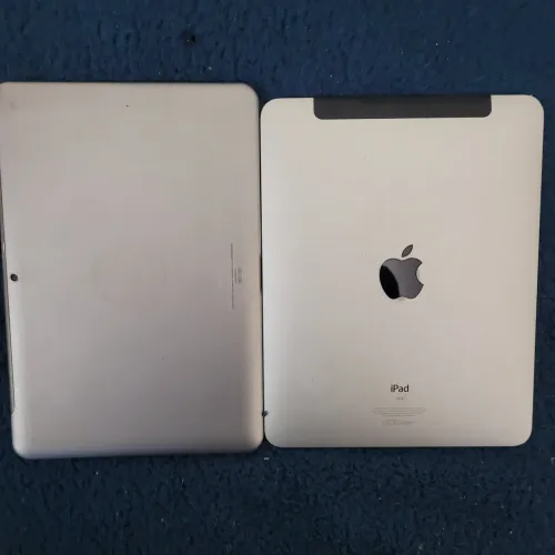 Lote 2 iPads + 1 Tablet Samsung 