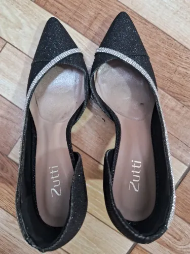 Sapato feminino social,numero 36,muito lindo para festas e casamento,foi usado só 2×,,muiu
