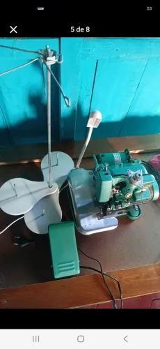 Máquina Overlock Semi Nova ? Completa, na Caixa e com Todos os Acessórios! R$590
