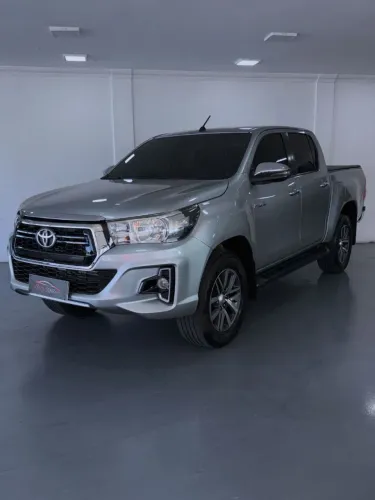 Toyota Hilux CD SRV 4X4 2.8 TDI Diesel Aut. 2019