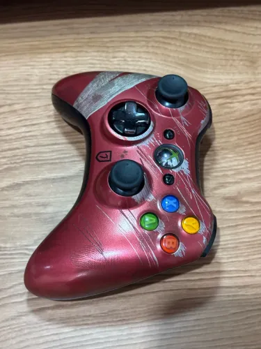 Controle Xbox 360 - Edição especial tomb raider
