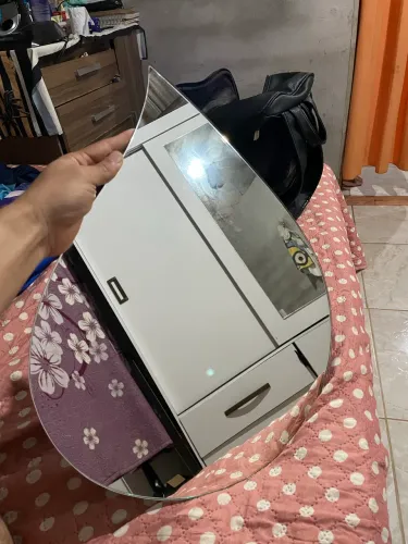 Vendo um espelho e um tampo de mesa 