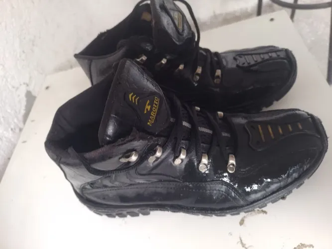 BOTA TAMANHO 40, VALOR 40