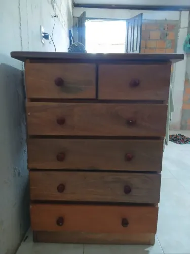 Cômoda Em Madeira