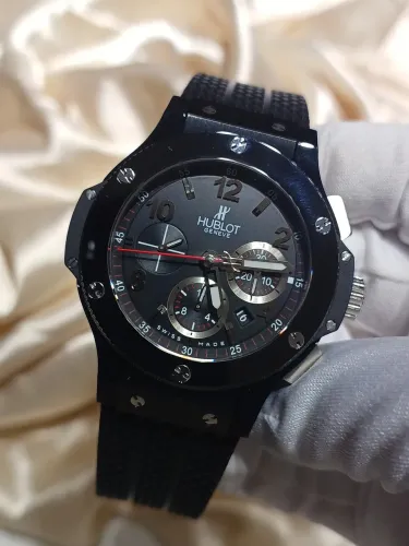 Relógio Hublot fusion Classic crono Luna rossa 