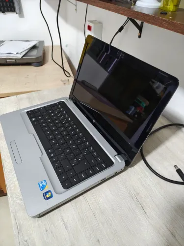 Notebook Hp i3-M350 ,SSD 240GB, 8GB RAM USADO