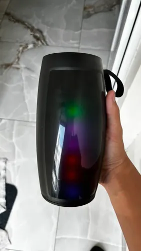 Caixa de som bluetooth com led nova