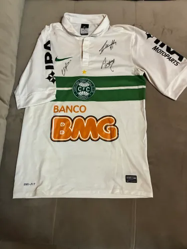 Camiseta Nike Coritiba original autografada 2012