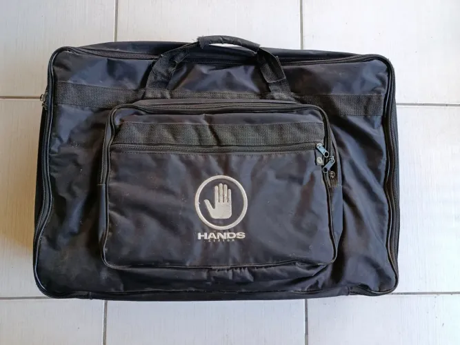 Pedal board hands grande