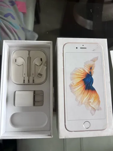 Caixa para IPhone 6s com plug e adesivos originais e chave
