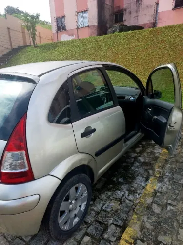 Citroen C3 GLX 1.4/ GLX Sonora 1.4 Flex 8V 5P 2012