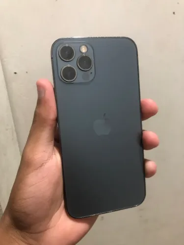 IPHONE 12 pro a venda 