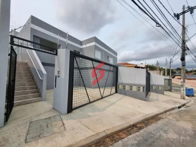 Casa com 2 dormitorios - Votorantim