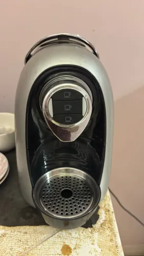 Máquina de café Três Corações modelo Modo cor preta