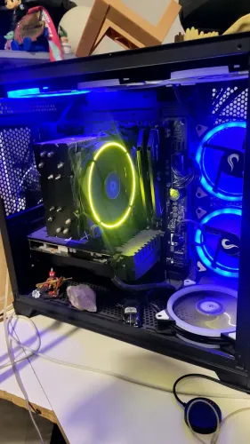 PC Gamer - RYZEN 5 7800X, 16GB DE RAM, RX6600M, 1TB DE SSD NVME