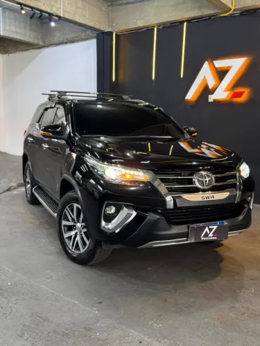 Toyota Hilux SW4 SRX 4X4 2.8 TDI 16V Dies. Aut. 2019