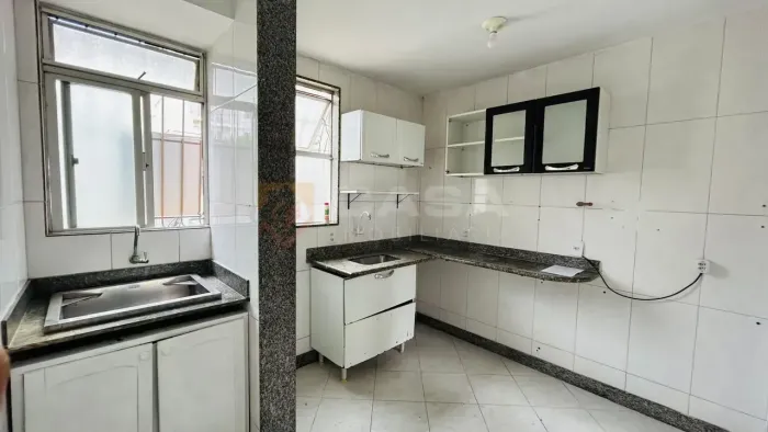 Apartamento com 2 quartos, 1 vaga, 54 m²  2 quartos, térreo no Cond. Países