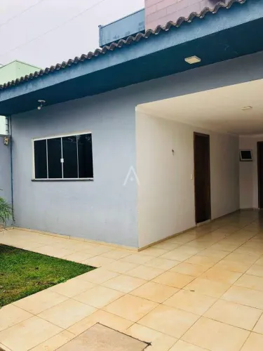 Sobrado à venda com 1 suíte e 3 quartos, localizado na Região do Lago, em Cascavel - Pr.,