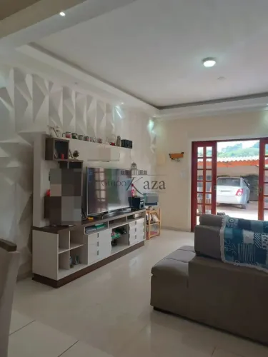 Oportunidade - Chácara - Jambeiro - 4 Dormitórios - 255m² - Estuda permuta por menor valor