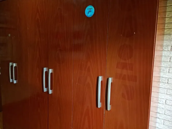 Guarda roupa casal 6 portas 4 gavetas