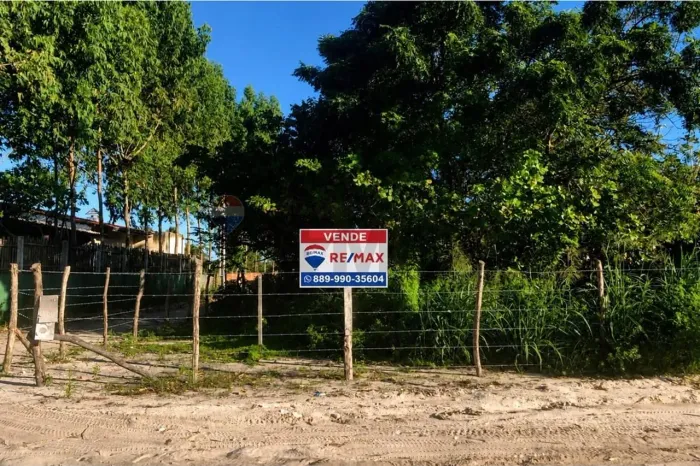 Terreno à Venda - Cavalo Bravo - Próximo à praia do Preá