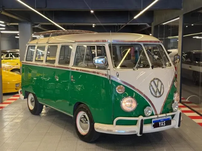Volkswagen Kombi Carat (álcool) 1975