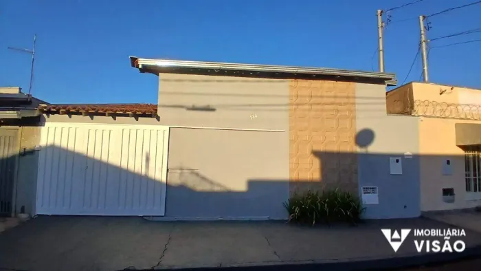 CASA PARA ALUGAR, 03 QUARTOS, GARAGEM PARA 03 CARROS NO ANTÔNIA CÂNDIDA I