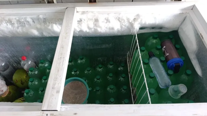 Vende- se freezer 2 portas
