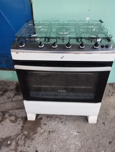 Vendo um fogão 5 bocas