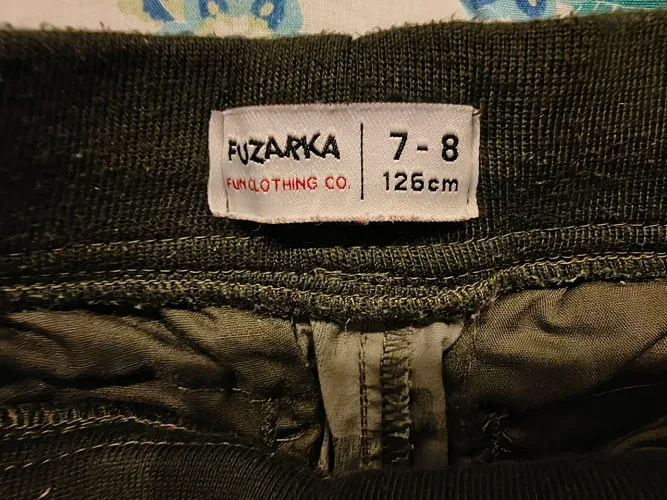 Calça camuflada 7 anos