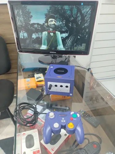 Nintendo GameCube Roxo em excelente estado