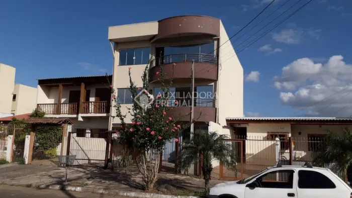 Prédio com excelente localização