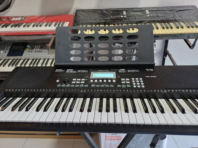 Teclado Roland relvas Kb330 seminovo.