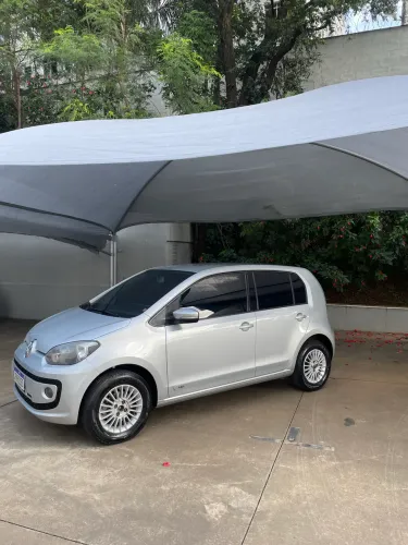 Volkswagen Up! Move 1.0 TSI Total Flex 12V 5P 2016