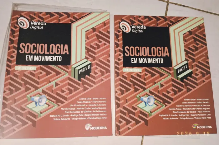 Kit de livros de Sociologia voltados para vestibular e concurso